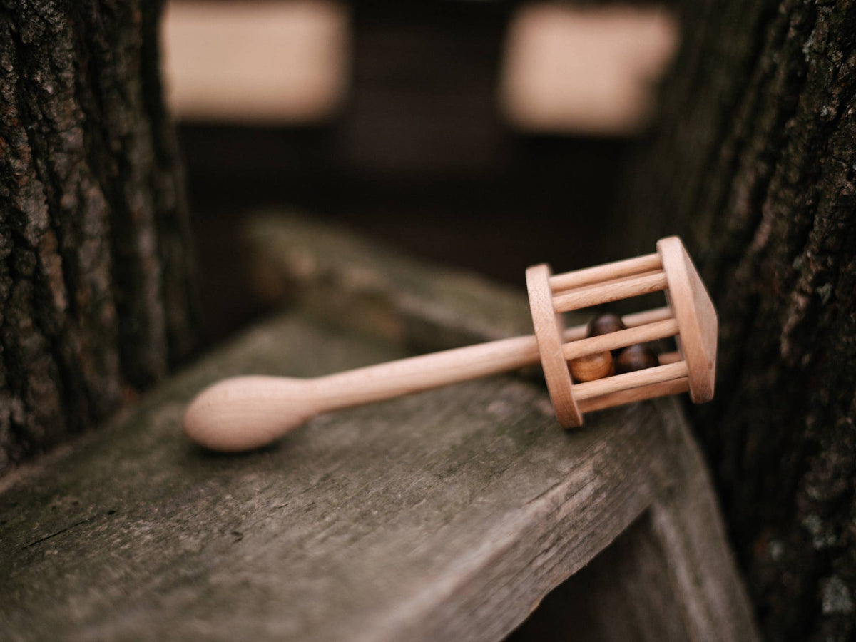 Storia di legno Sonaglio di legno Nighthawk