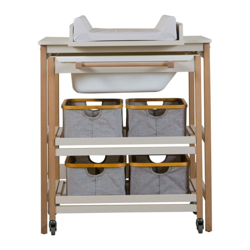 Quax Smart changing and bathing station