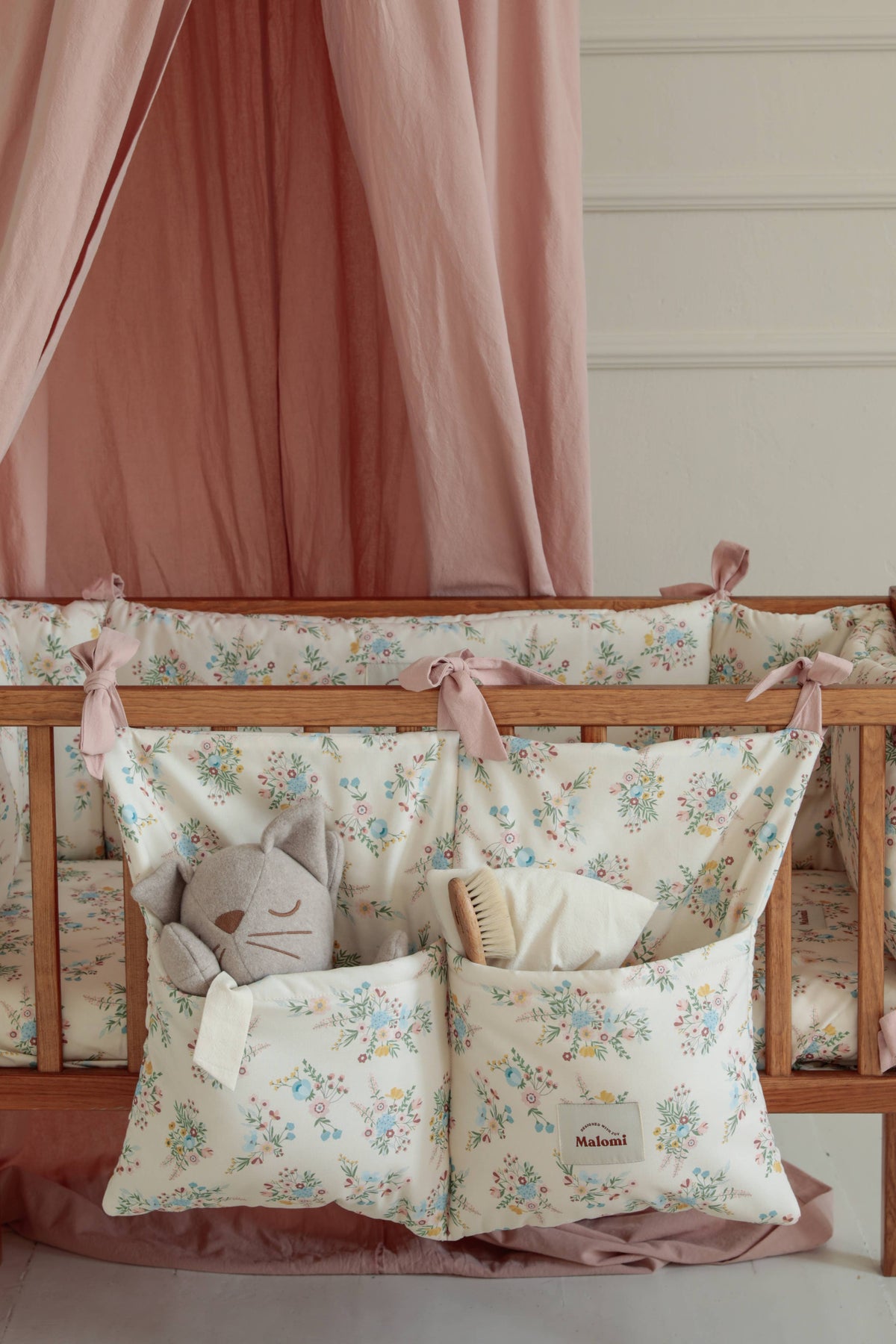 Malomi Kids Blooming Meadow changing organizer