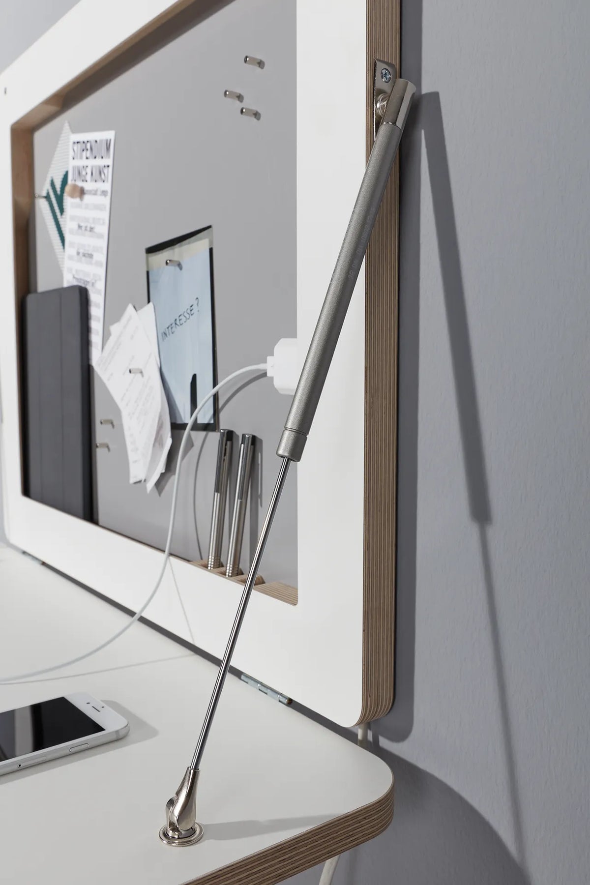 Müller Möbelwerkstätten scrivania FLATFRAME