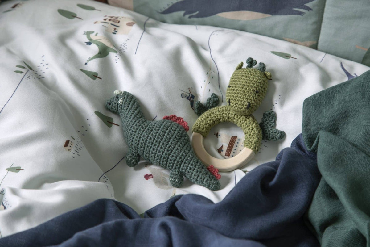 Sebra crochet rattle, dragon