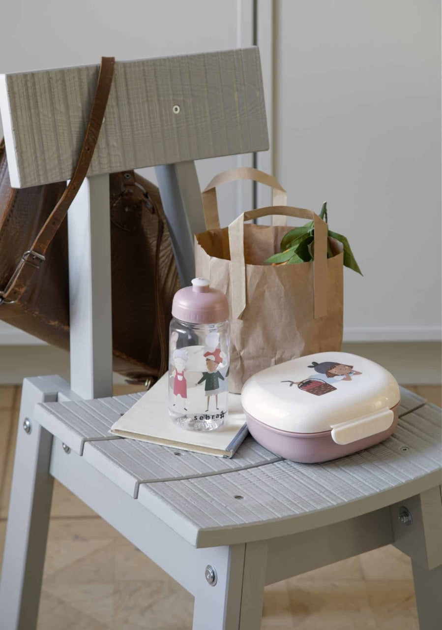 Sebra lunch box with divider