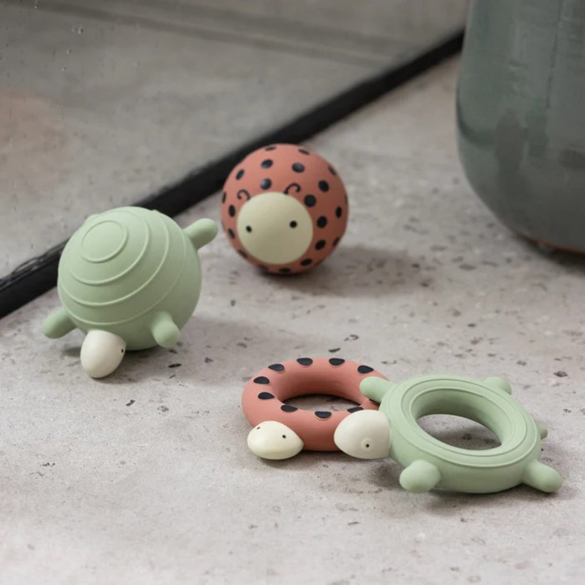 Sebra bath toy, turtle Dusty Green
