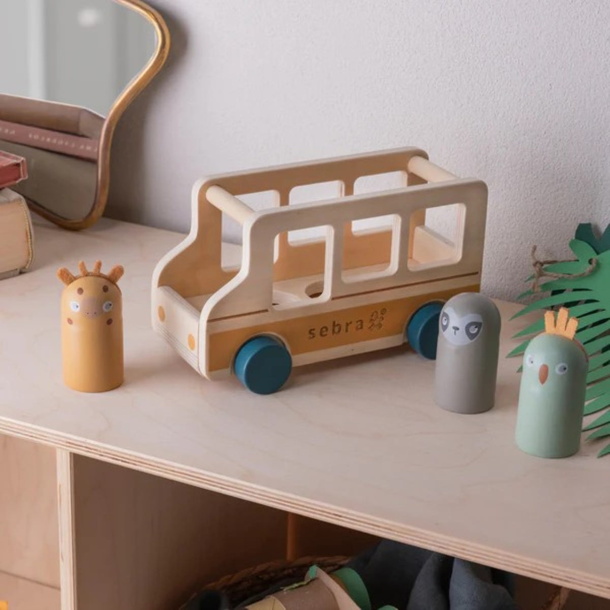 Sebra Bus Wood