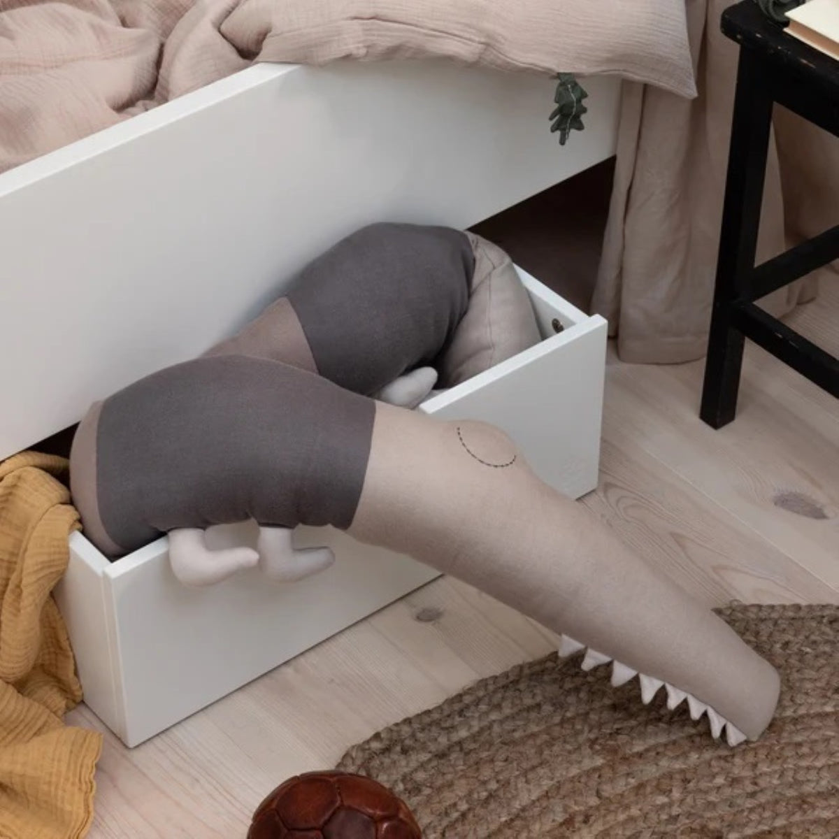 Sebra Knitted Bed Snake, Sleepy Croc Seabreeze Beige