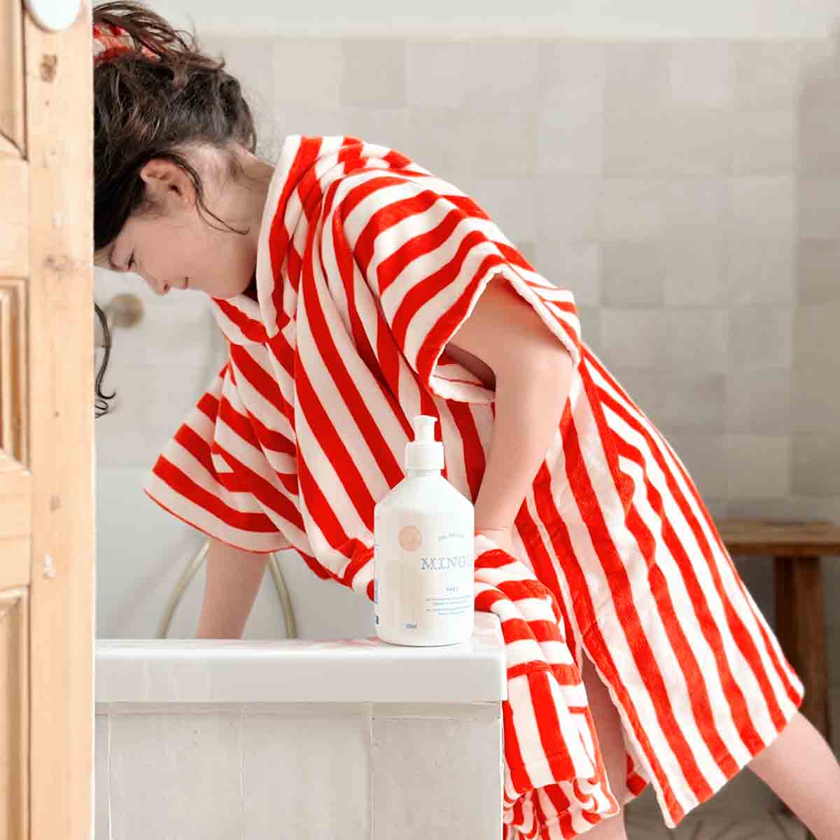 Rose in April bath poncho stripes red