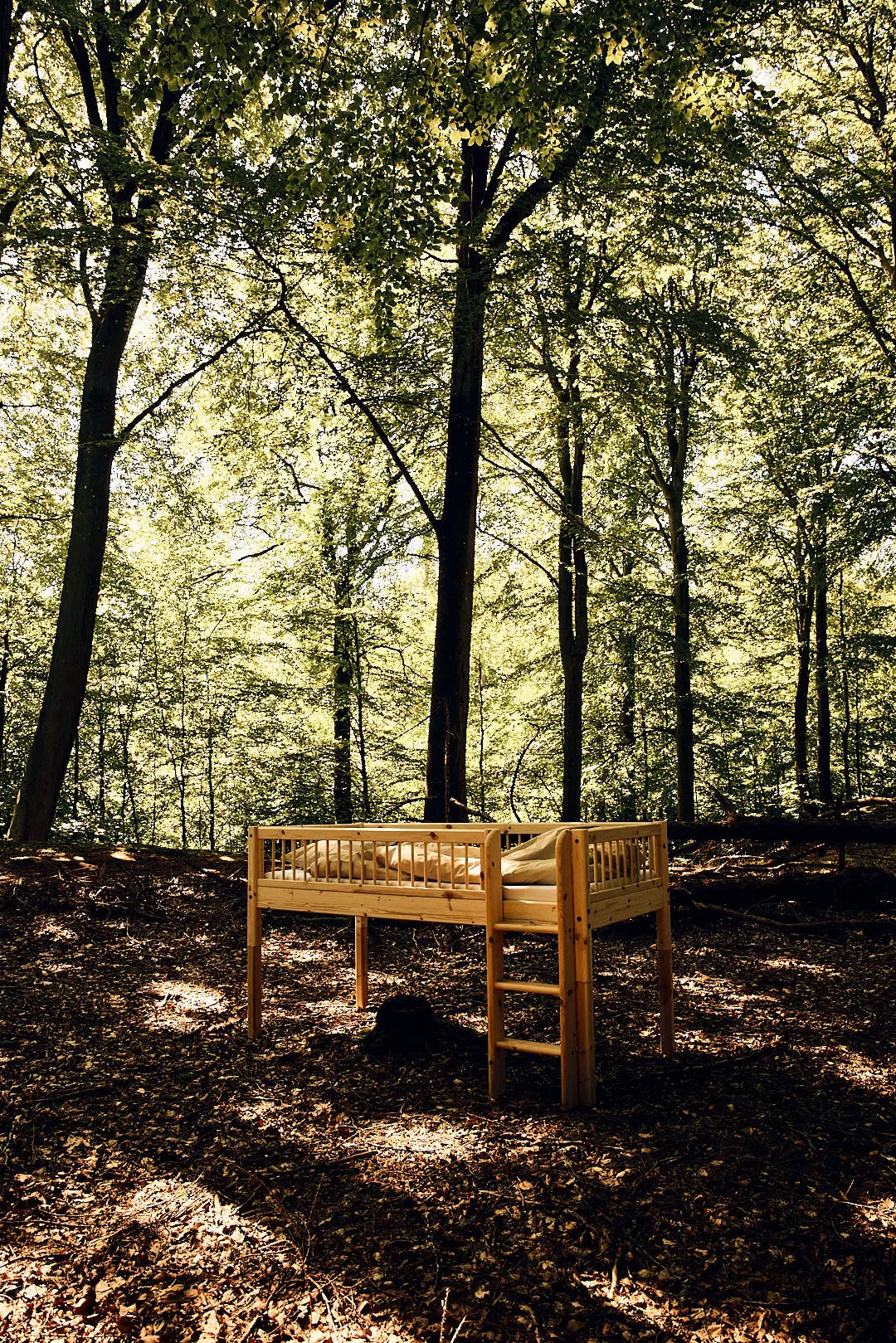 Flexa Raw Halbhohes Bett mit senkrechter Leiter 90 x 200 cm Natur