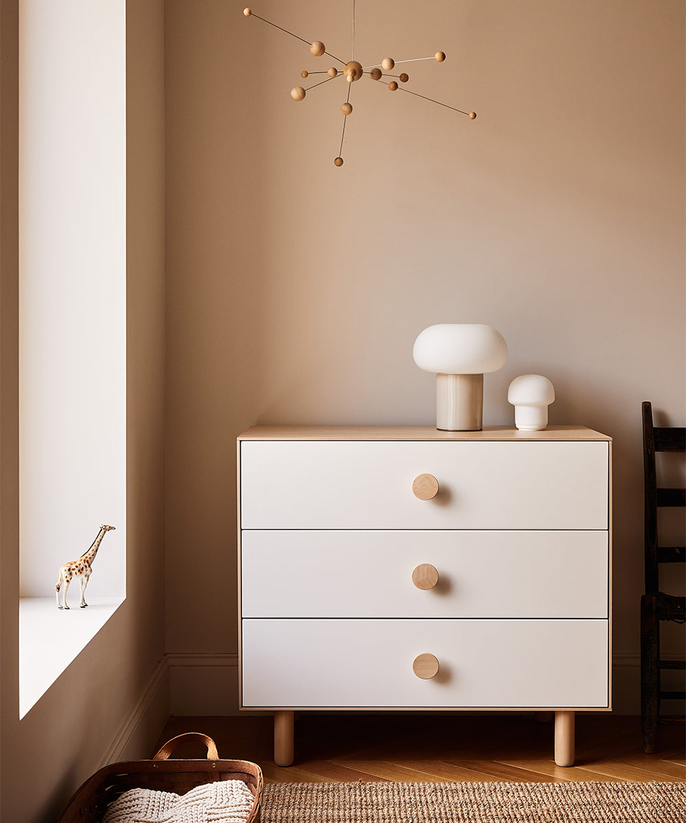 Oeuf NYC Dot Kommode mit 3 Schubladen, Birke