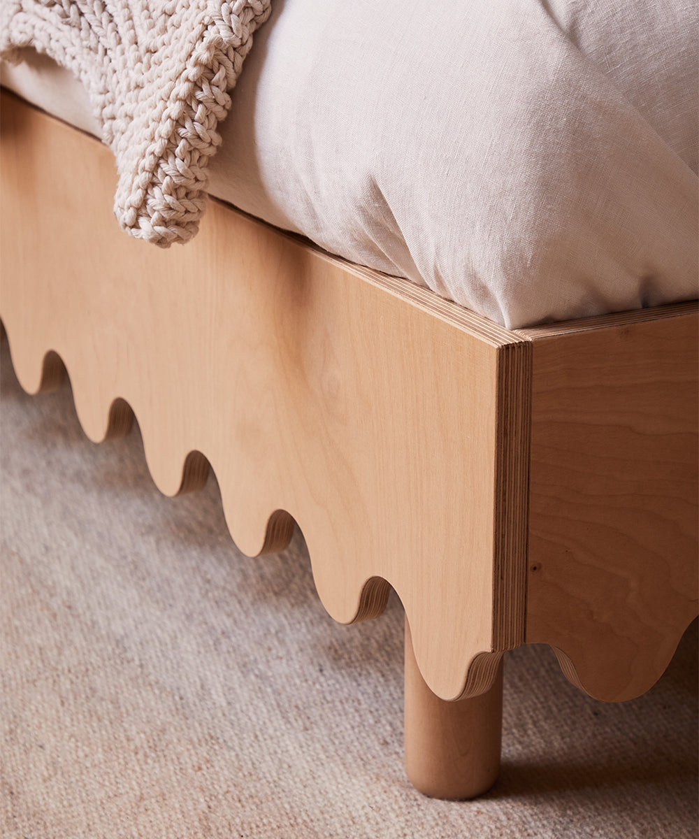Oeuf NYC Moss single bed, birch