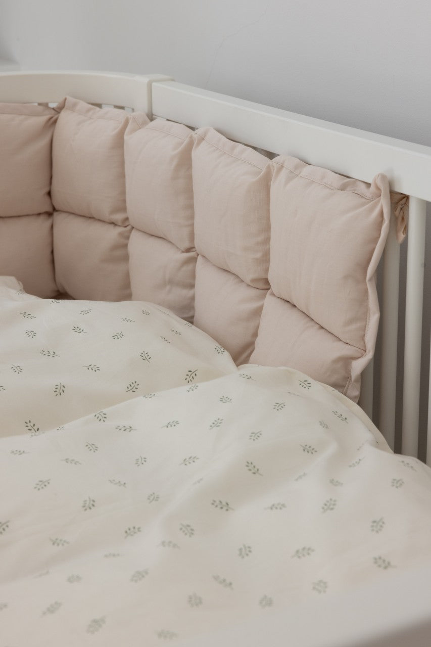 Sebra bed bumper half length, kapok, Uni Classic Birchbark Rose