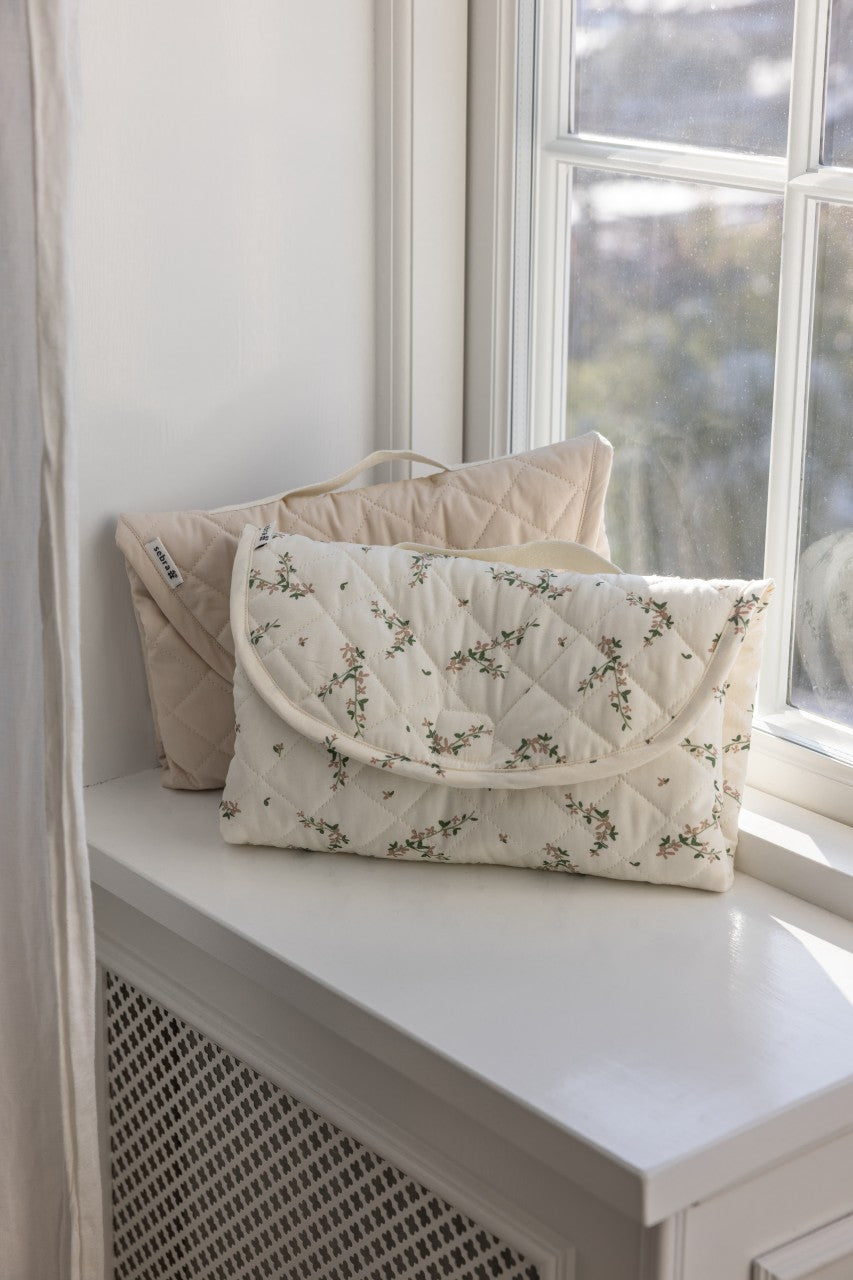 Sebra changing mat, On the Go Powder Blossom