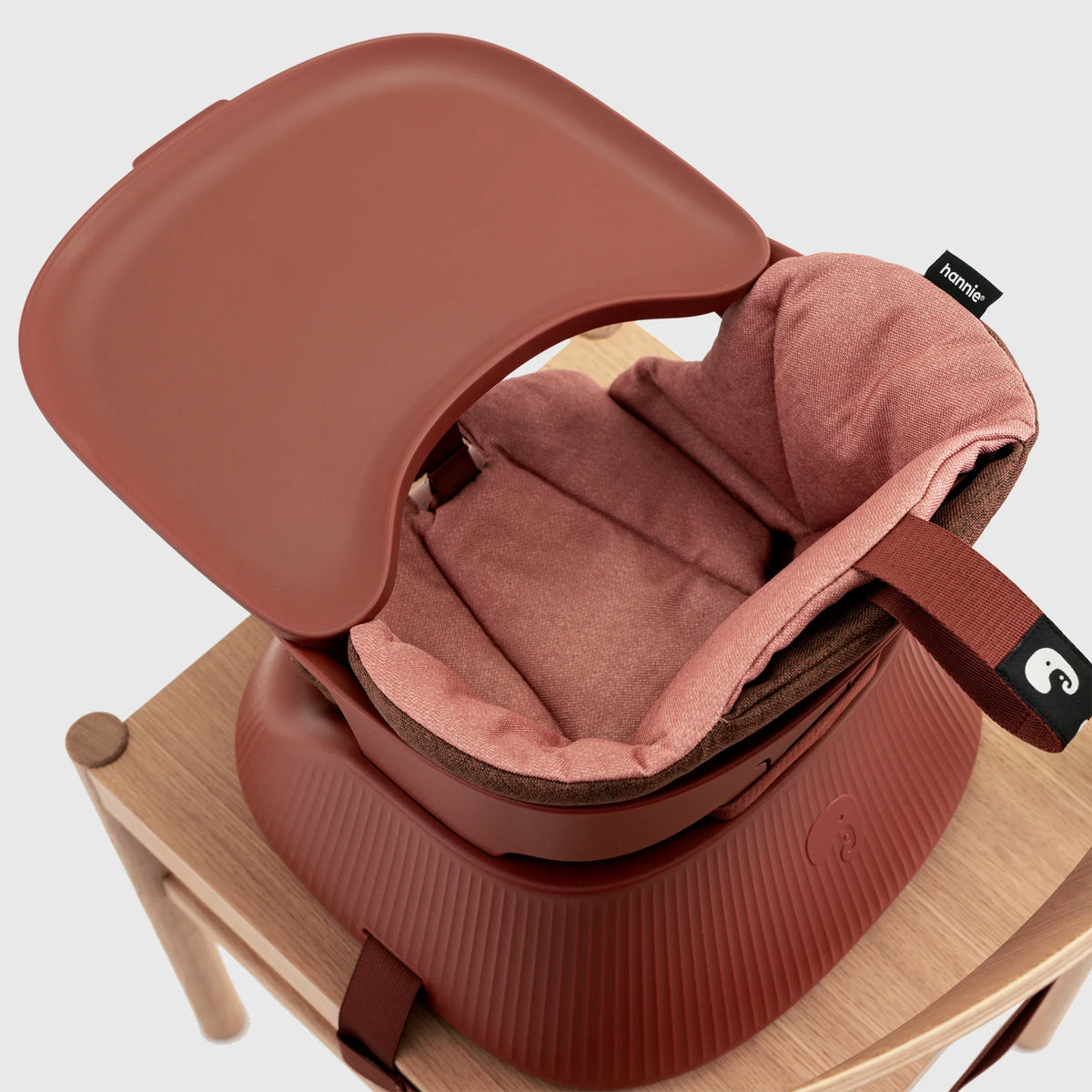 Seggiolone portatile Hannie rosso mogano