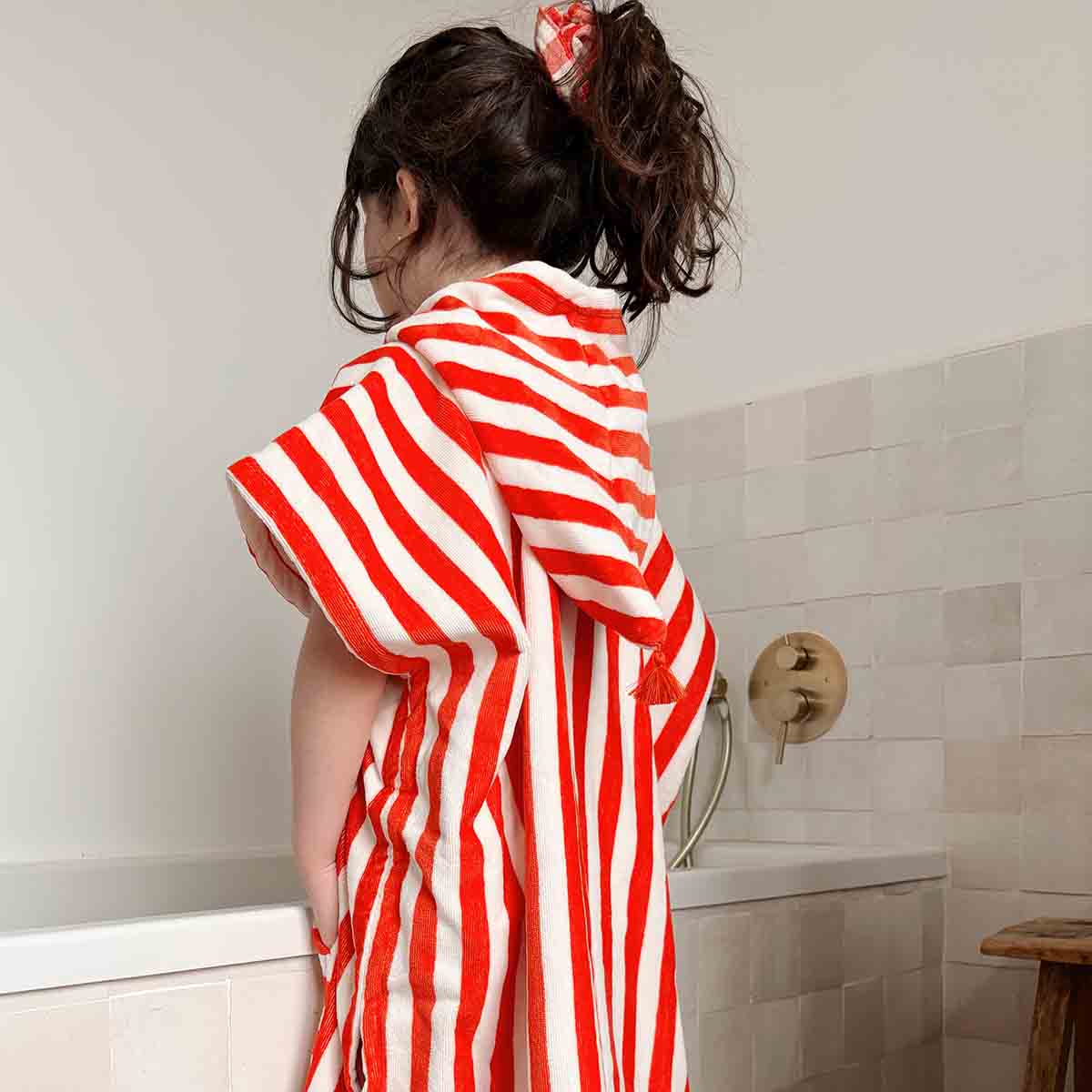 Rose in April bath poncho stripes red
