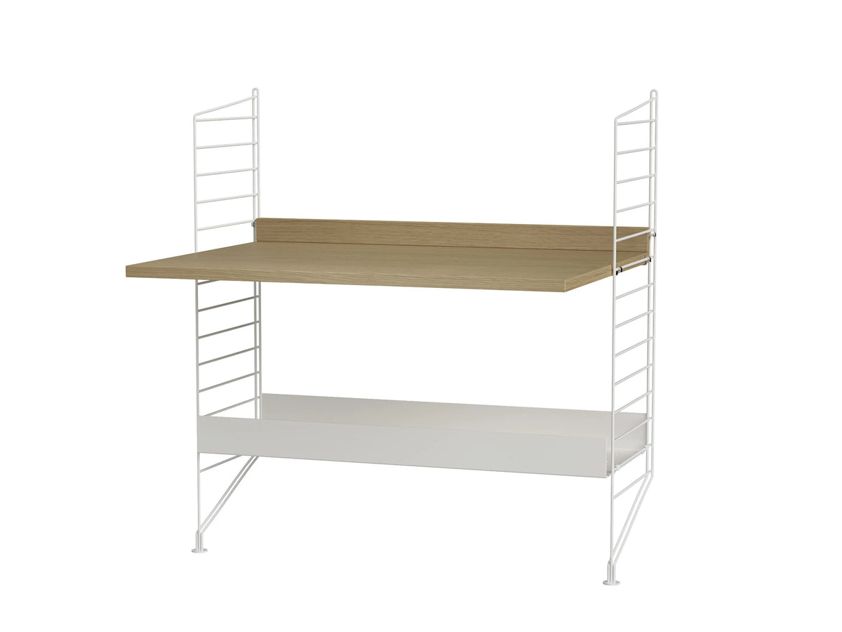 String Furniture Chambre d'enfant A Blanc / Chêne Système d'étagères