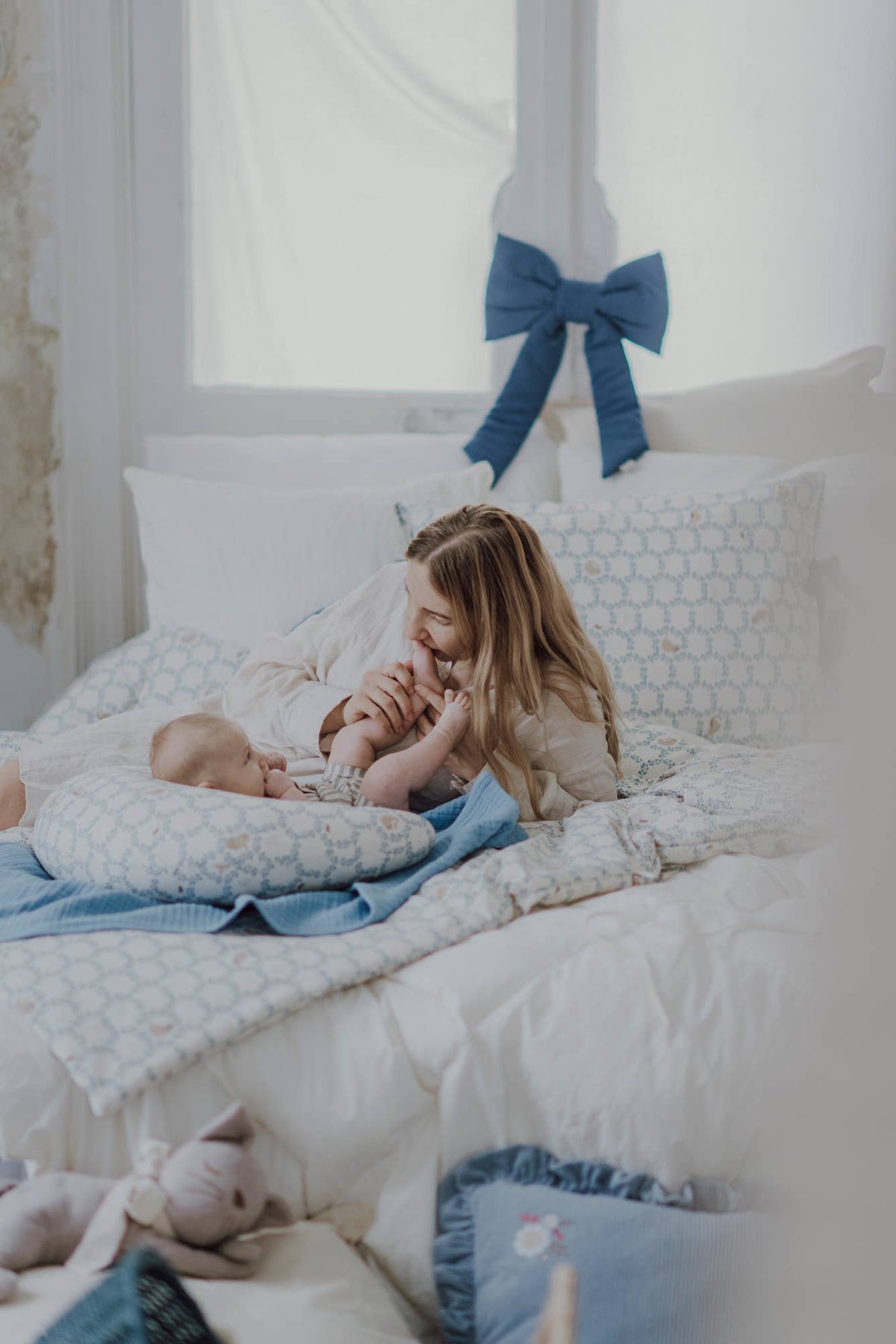 Malomi Kids Coussin d'allaitement Blue Cottage