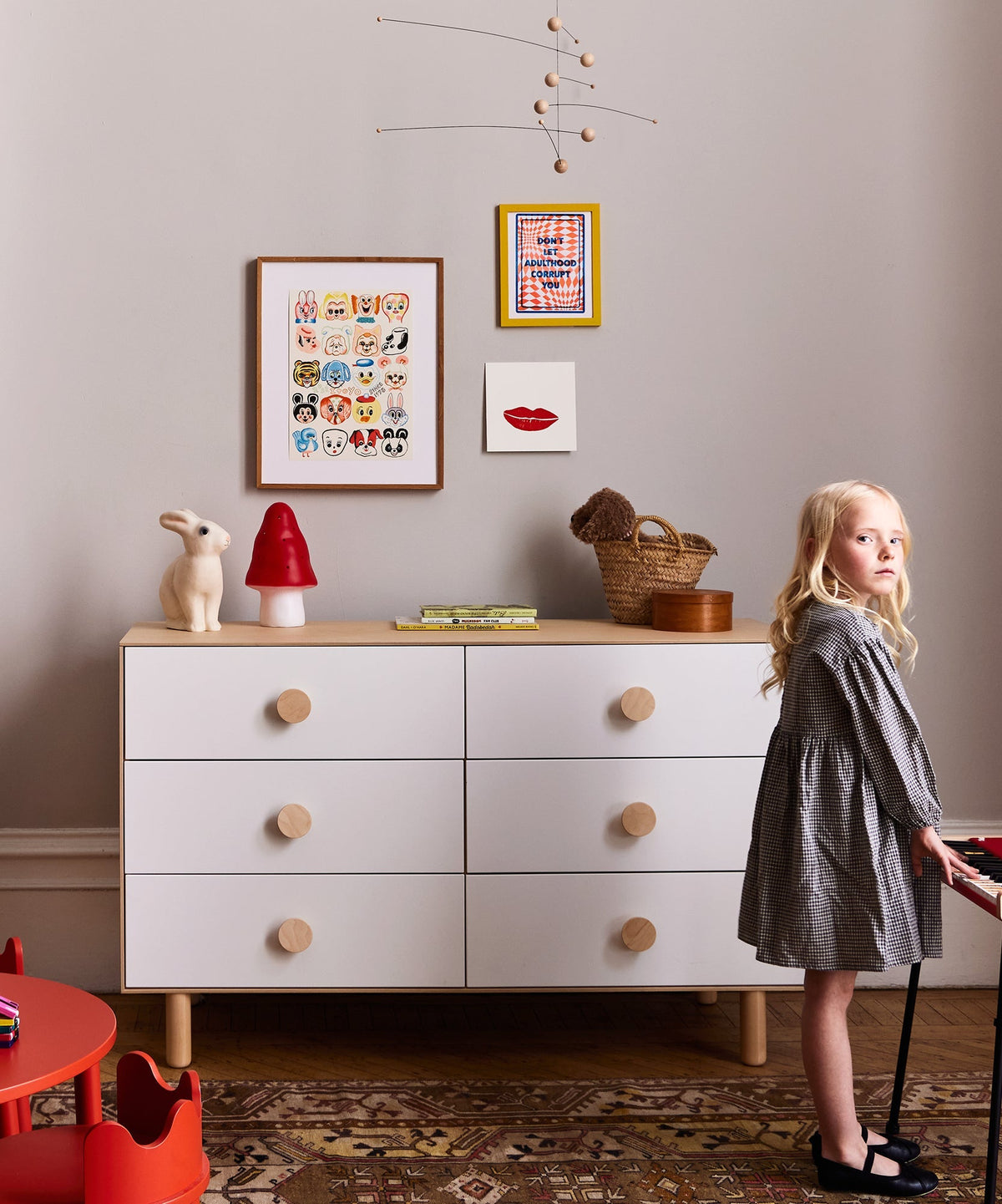 Oeuf NYC Dot Kommode mit 6 Schubladen, Birke