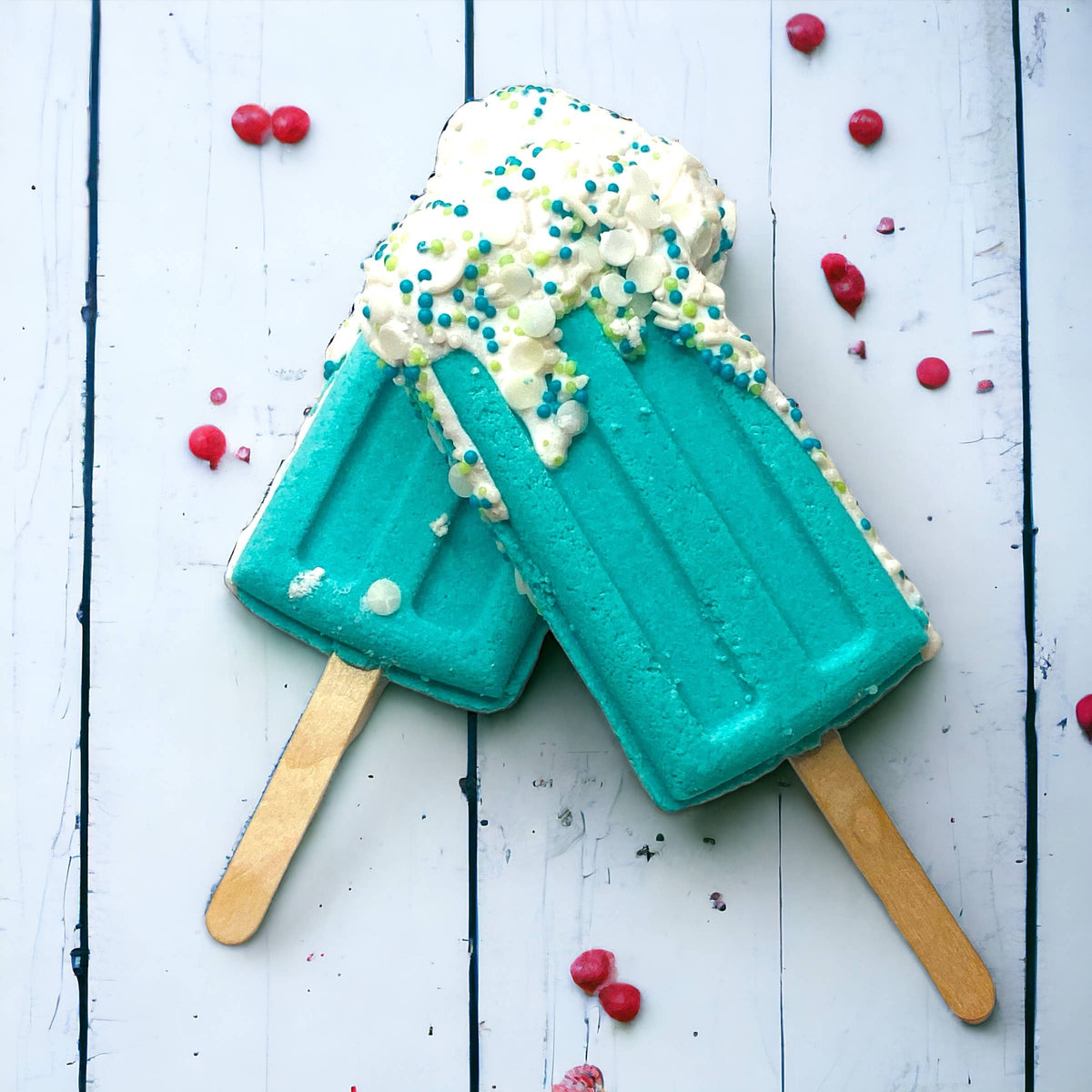 Calla-Lily-Cosmetics_Calla-Laly-Cosmetics-Popsicle-Badebombe-Blaugrün_1.jpg