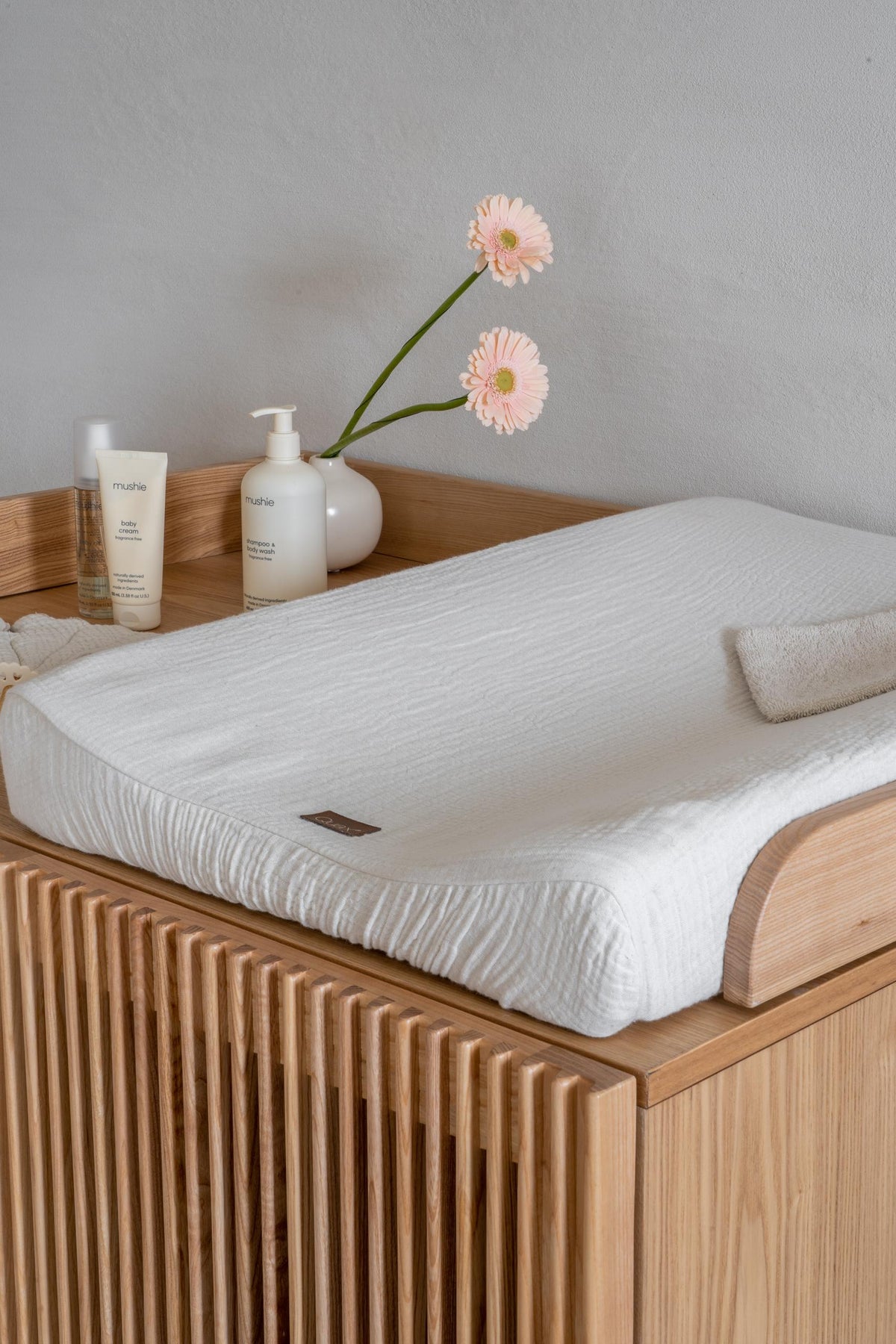 Quax changing mat Hai No Ki and Yume XL Natural Ash