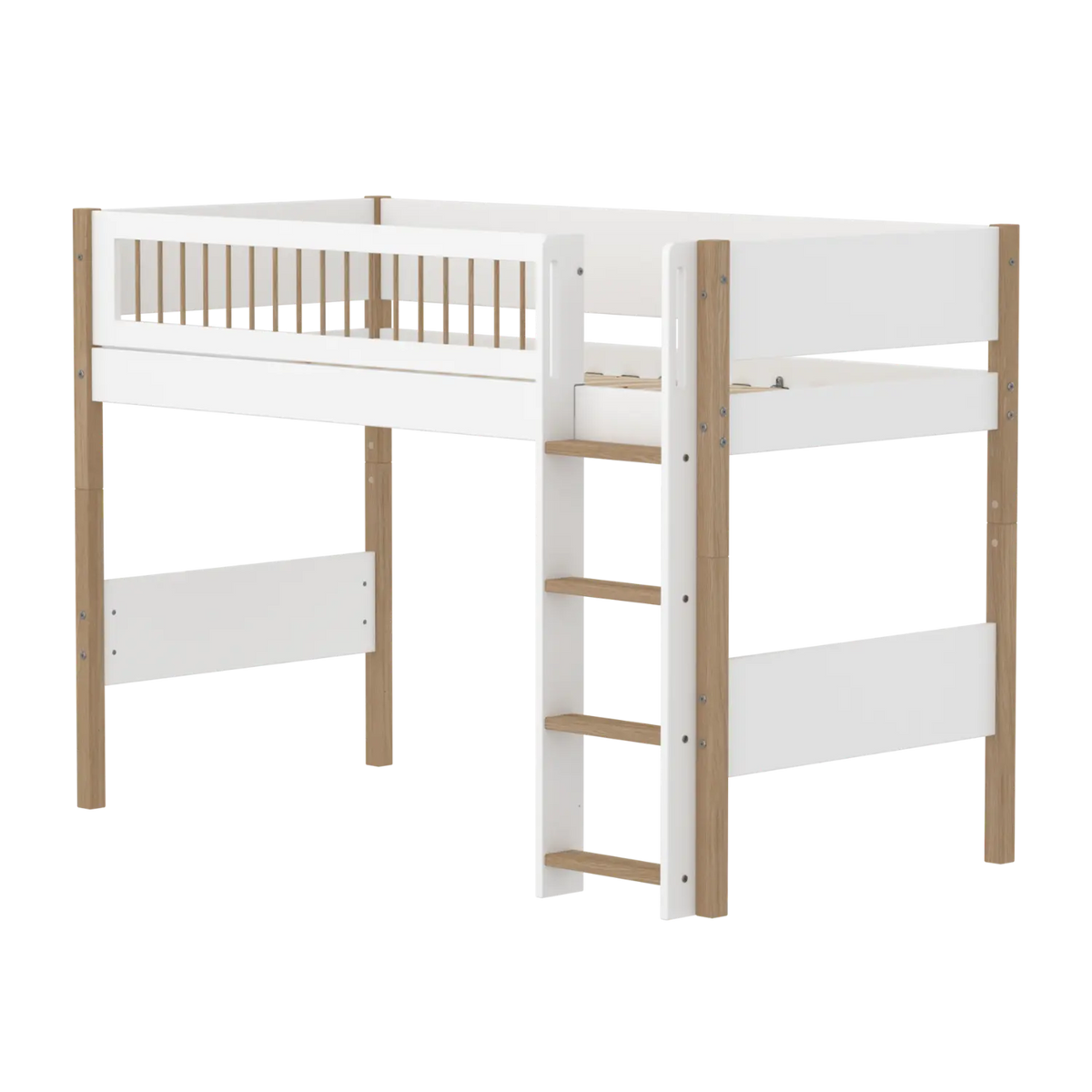 Flexa Nor Mittelhohes Bett mit senkrechter Leiter 90 x 200 cm Eiche