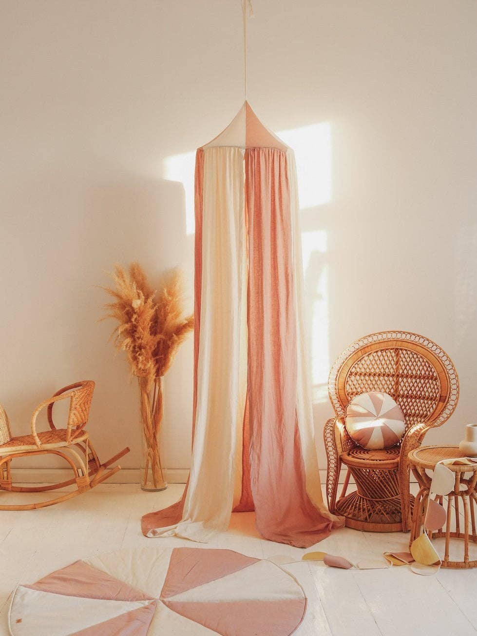 Moi Mili canopy circus pink