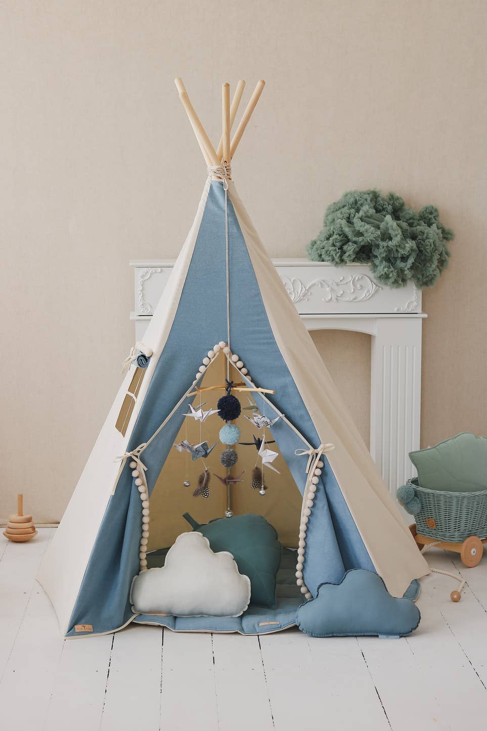 Moi Mili tipi tent blue with bobble decoration