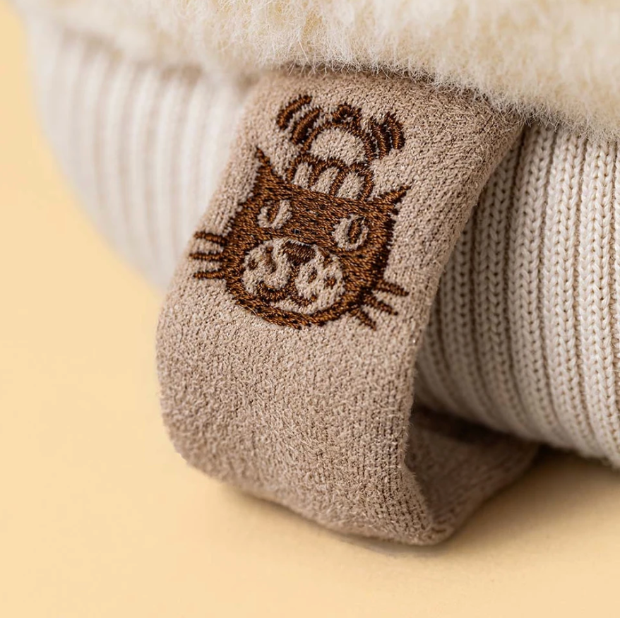 Jellycat Bizzelstomp Bear