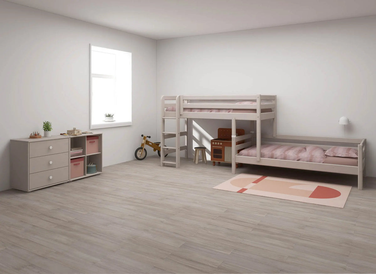 Flexa Classic Mittelhohes Bett mit senkrechter Leiter 90 x 200 cm Grey washed