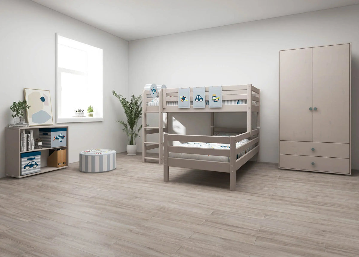 Flexa Classic Mittelhohes Bett mit senkrechter Leiter 90 x 200 cm Grey washed