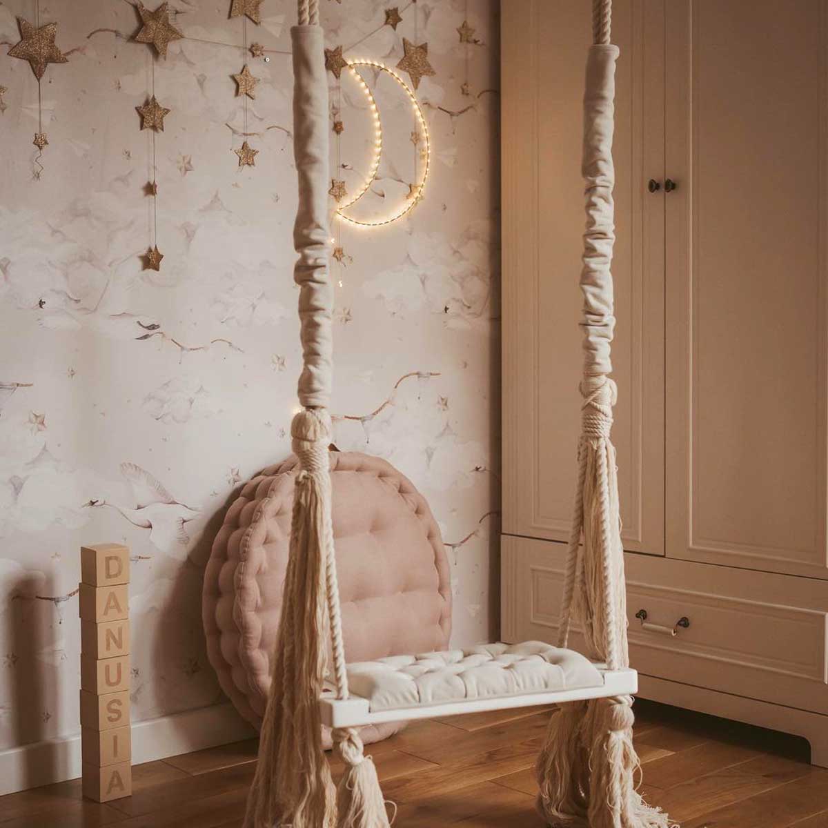 Dekornik Tapete Magic Schwäne Beige Streifen 100 x 280