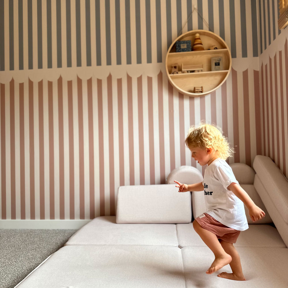 Dekornik wallpaper Simple Rustic Classic Light stripes 50 x 280