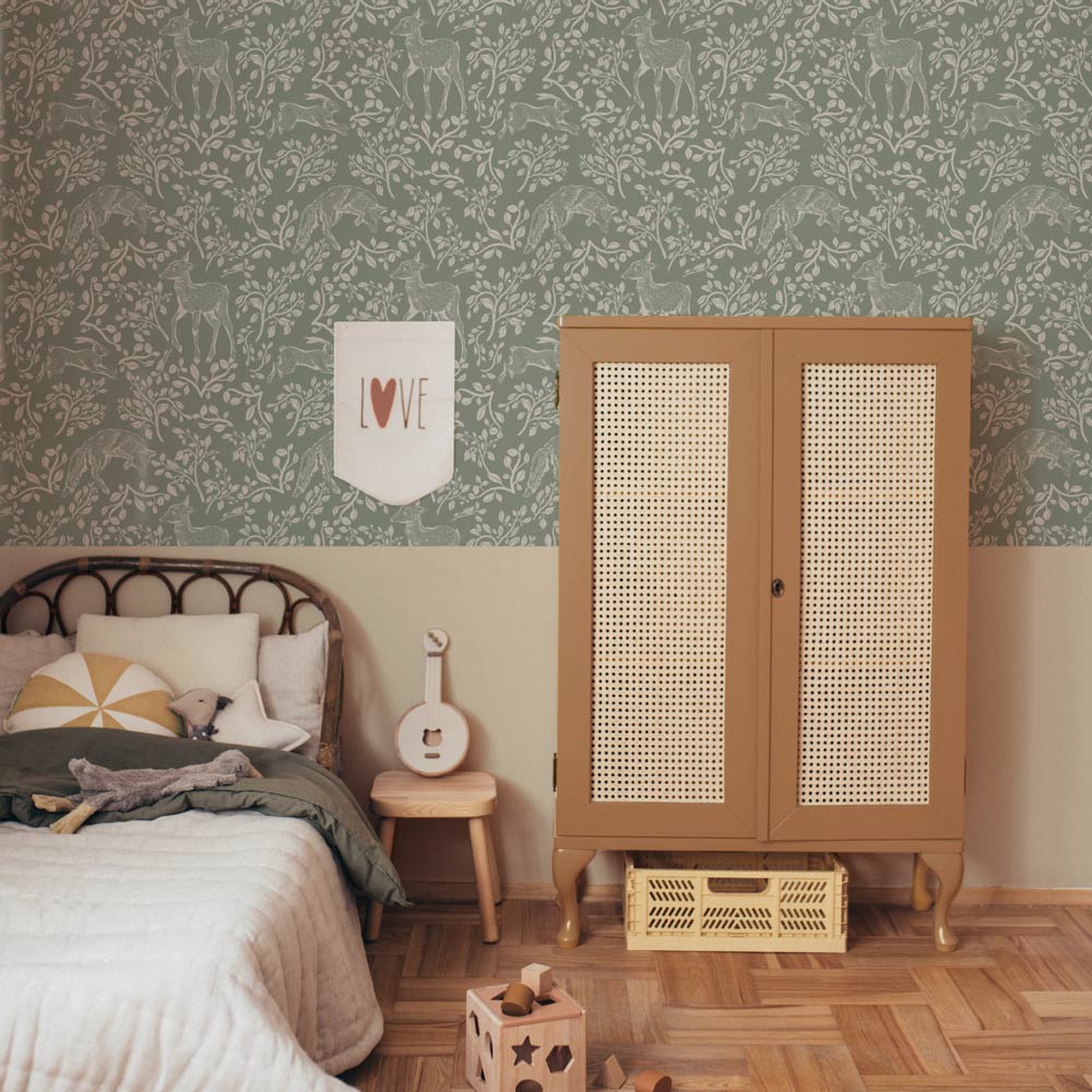 Dekornik Tapete Forest animals and fairytale green Streifen 50 x 280