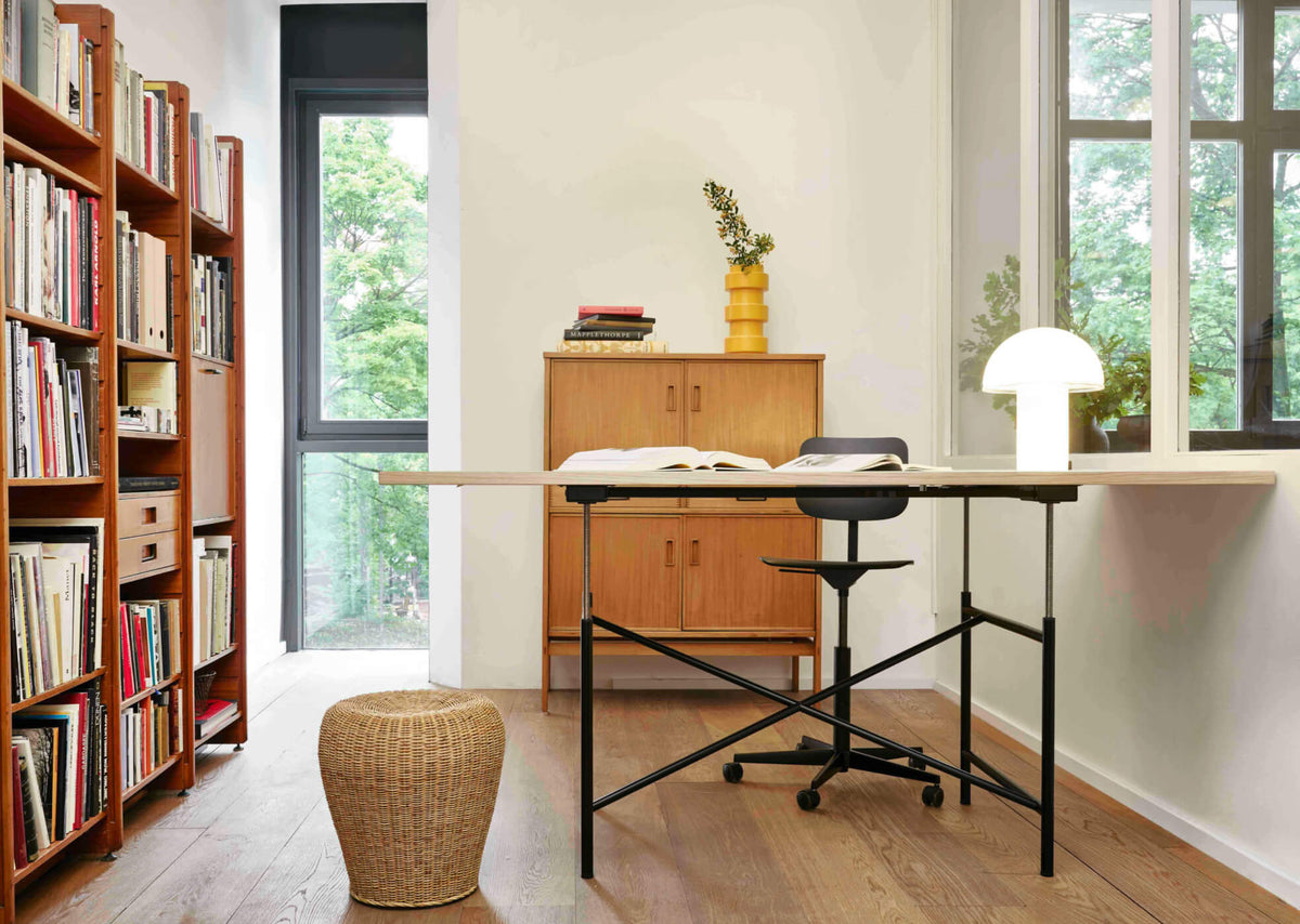 Richard Lampert Eiermann 1M Tim Schütze Schwarz (RAL 9005) 4132 Linoleum ash