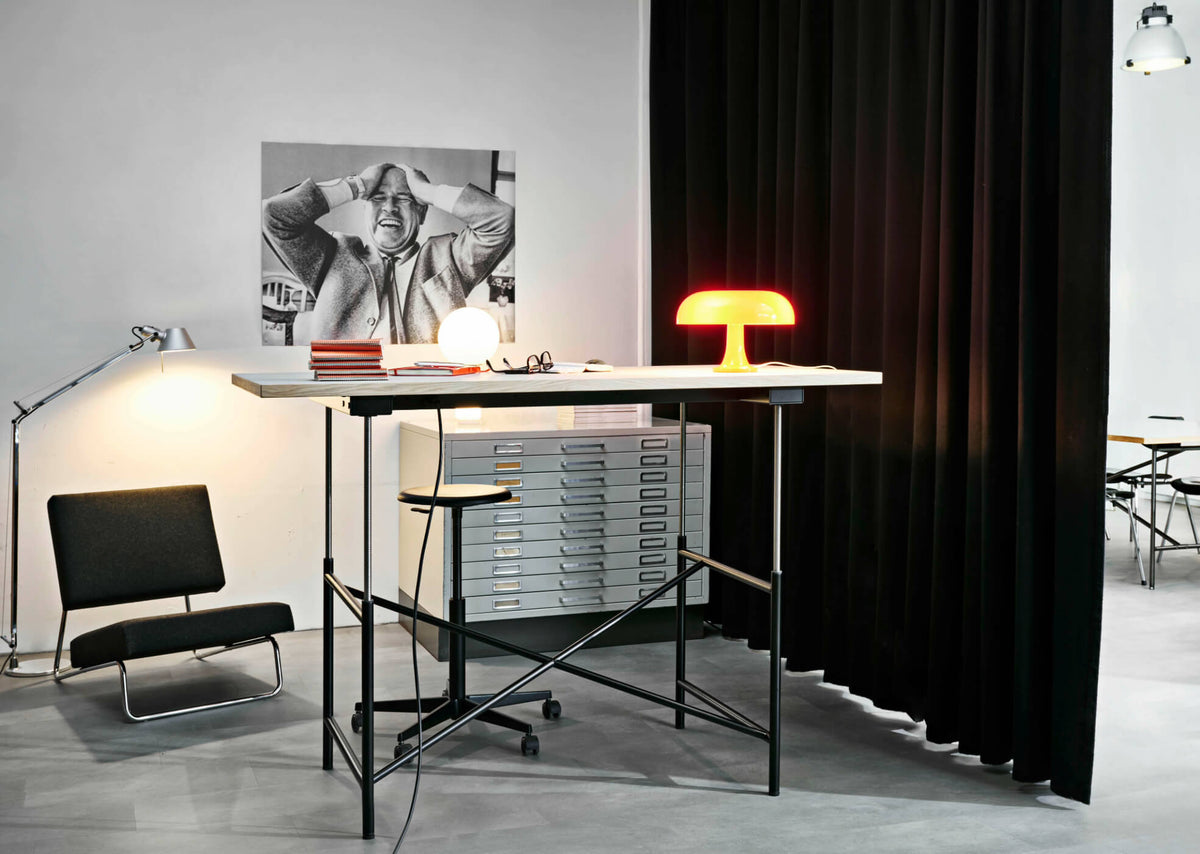 Richard Lampert Eiermann 1E Tim Schütze Chrom 4023 Linoleum nero