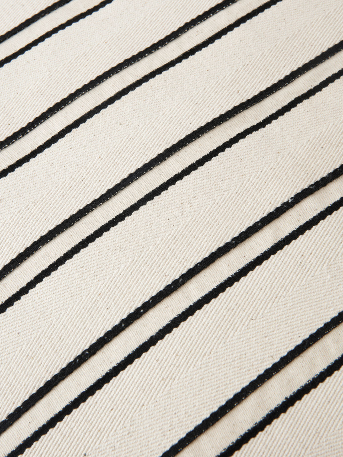 Ferm Living Twill Cuscino - Rettangolare - Bianco sporco/Nero