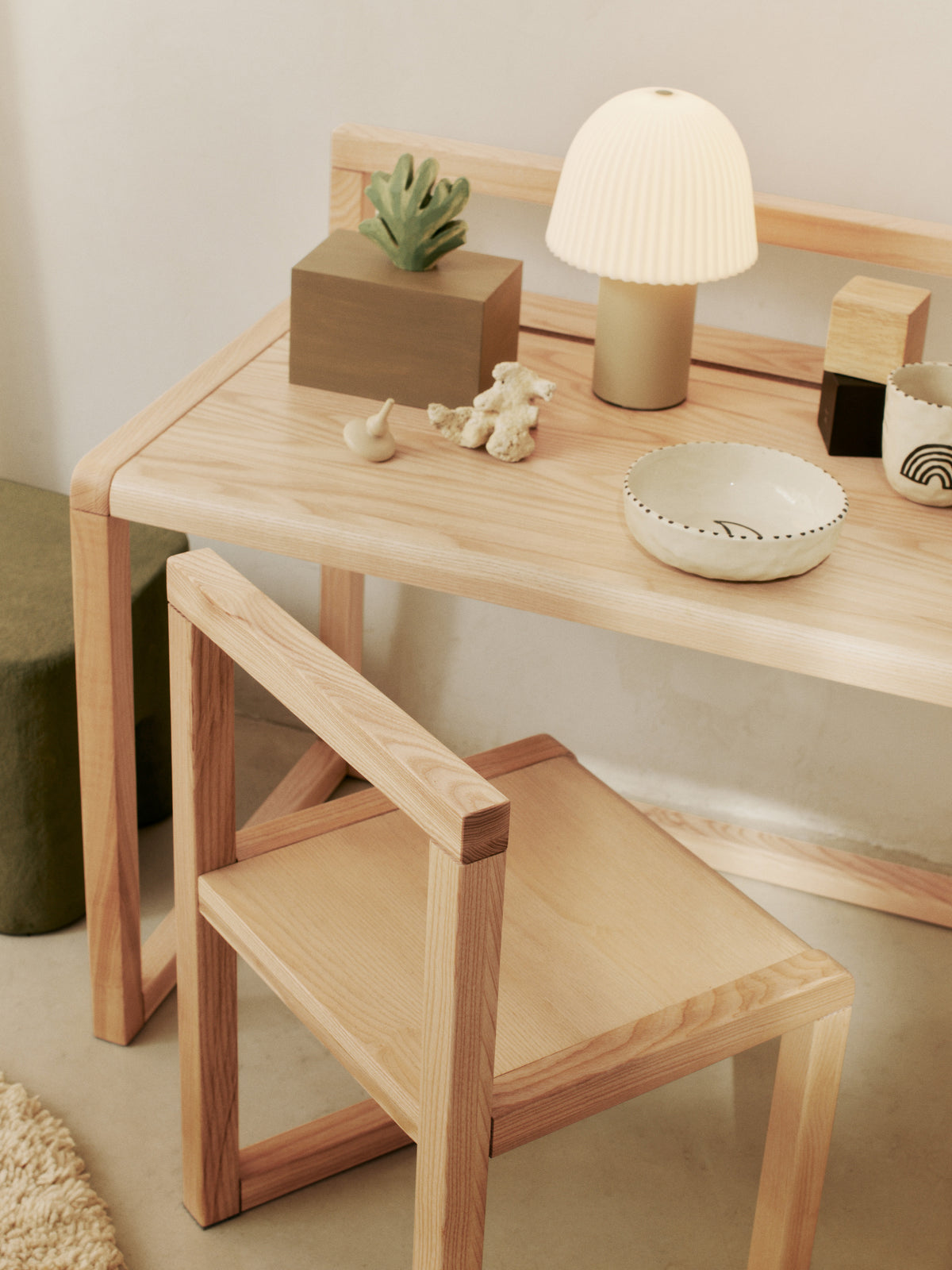 Ferm Living Harbour Box - Coral - Mistletoe/Tan