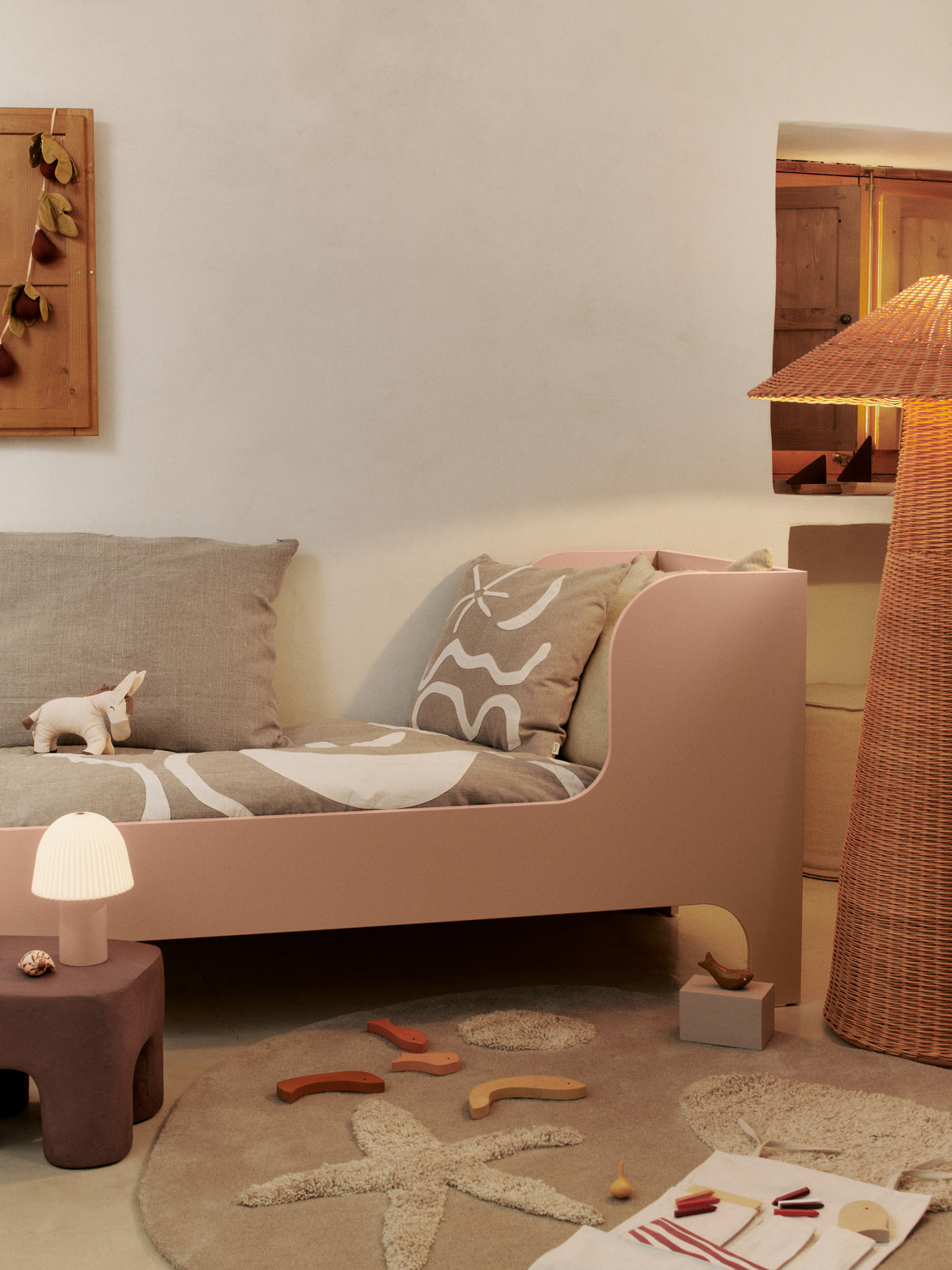 Ferm Living Kove Applique Quilted Blanket - Tan/Cashmere