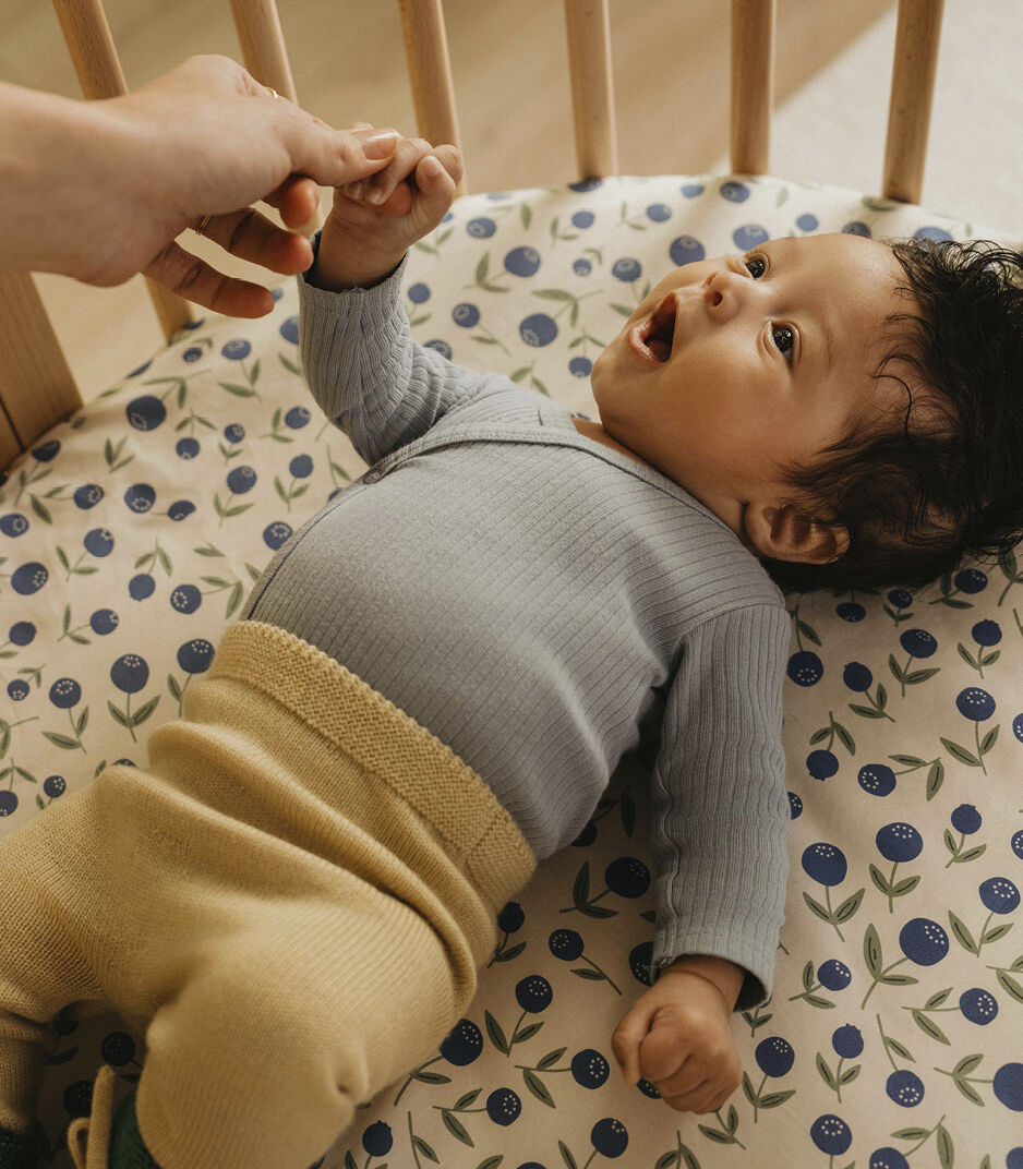 Stokke® Sleepi™ Mini drap-housse, Nordic Blueberries