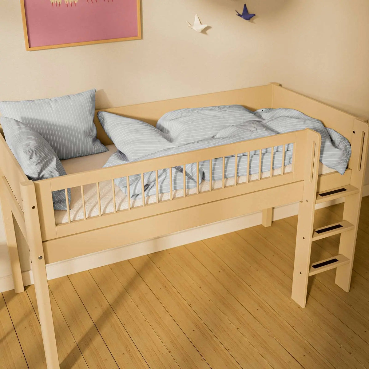 Flexa White Mid-high bed with straight ladder 90 x 200 cm True