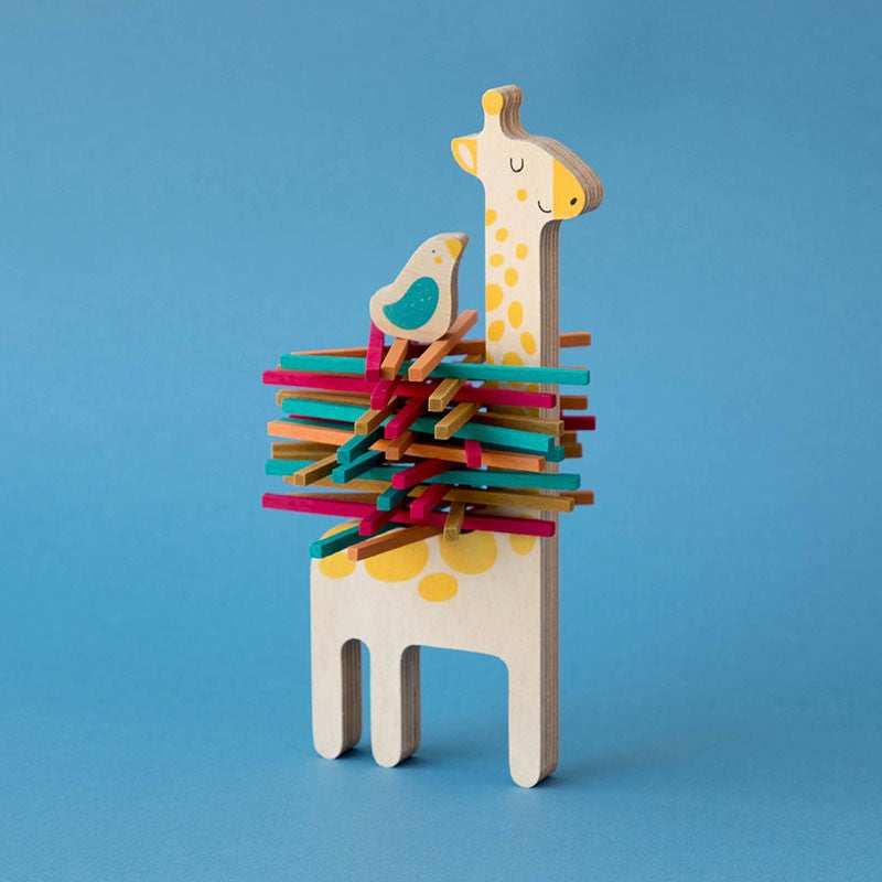 Londji Matilda e il suo piccolo amico gioco da tavolo