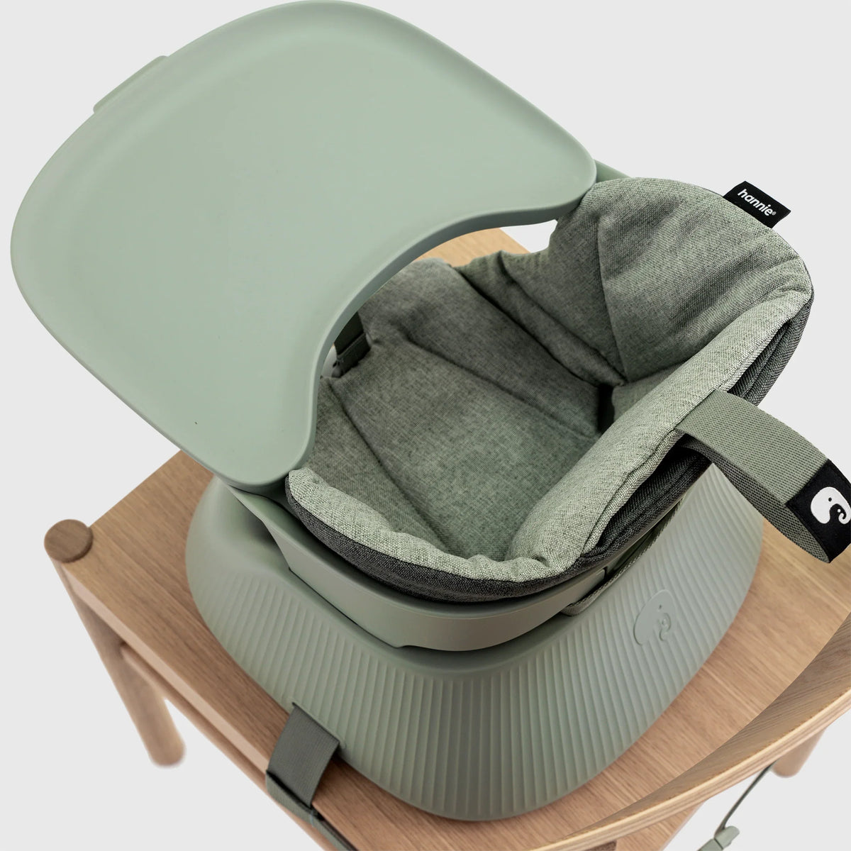 Hannie portable high chair sage green