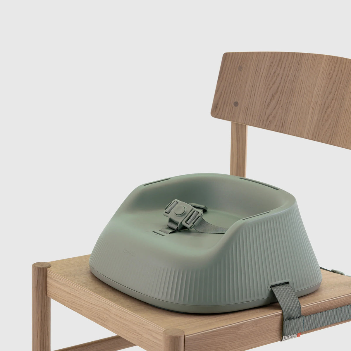 Hannie portable high chair sage green