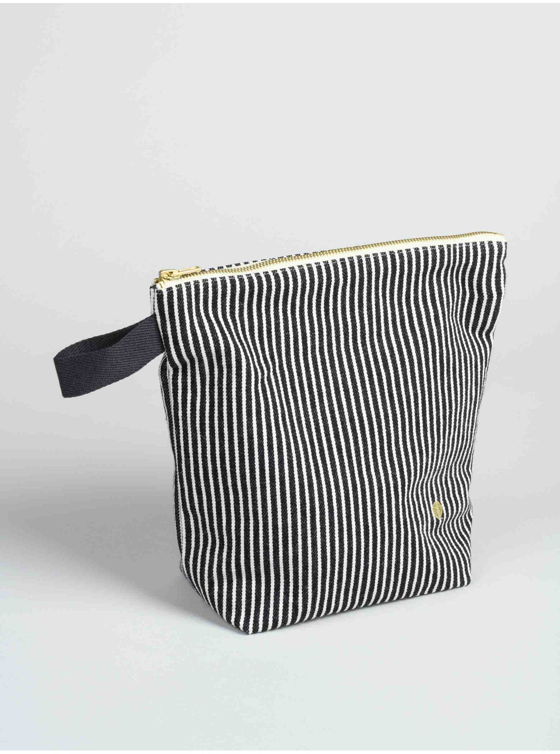 La Cerise sur le Gateau Necessaire Basile GM