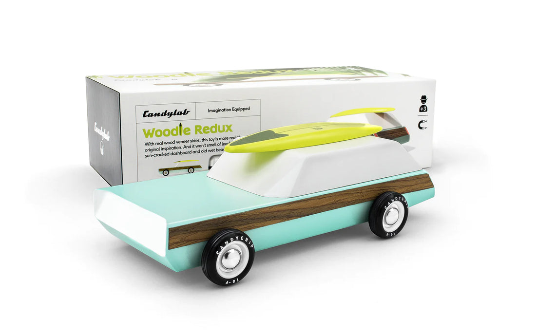 Candylab Woodie Redux – Klassisches Spielzeugauto im Retro-Look mit Surf- und Camping-Flair