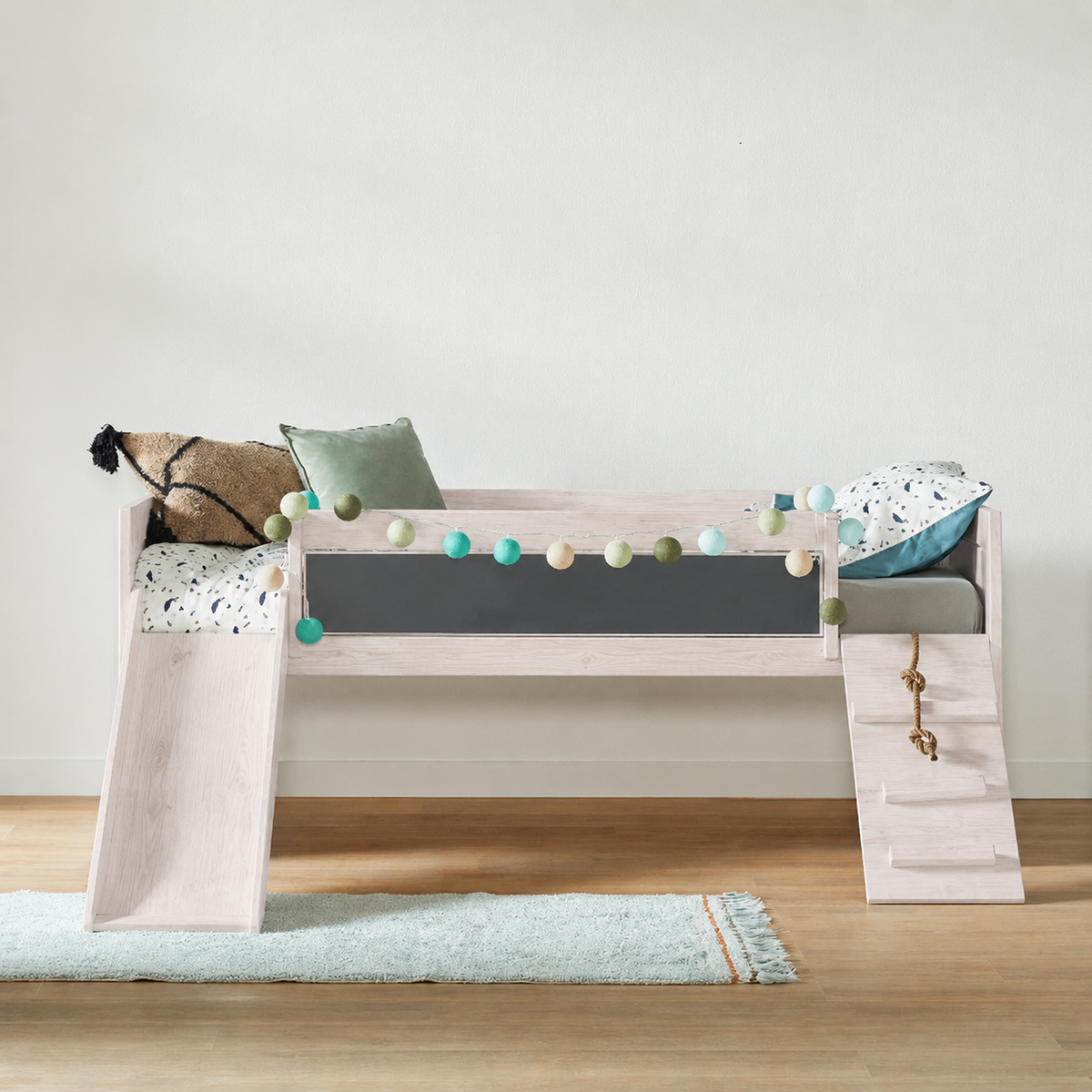 Lifetime Kidsrooms day bed Climb & Slide - Original Whitewash
