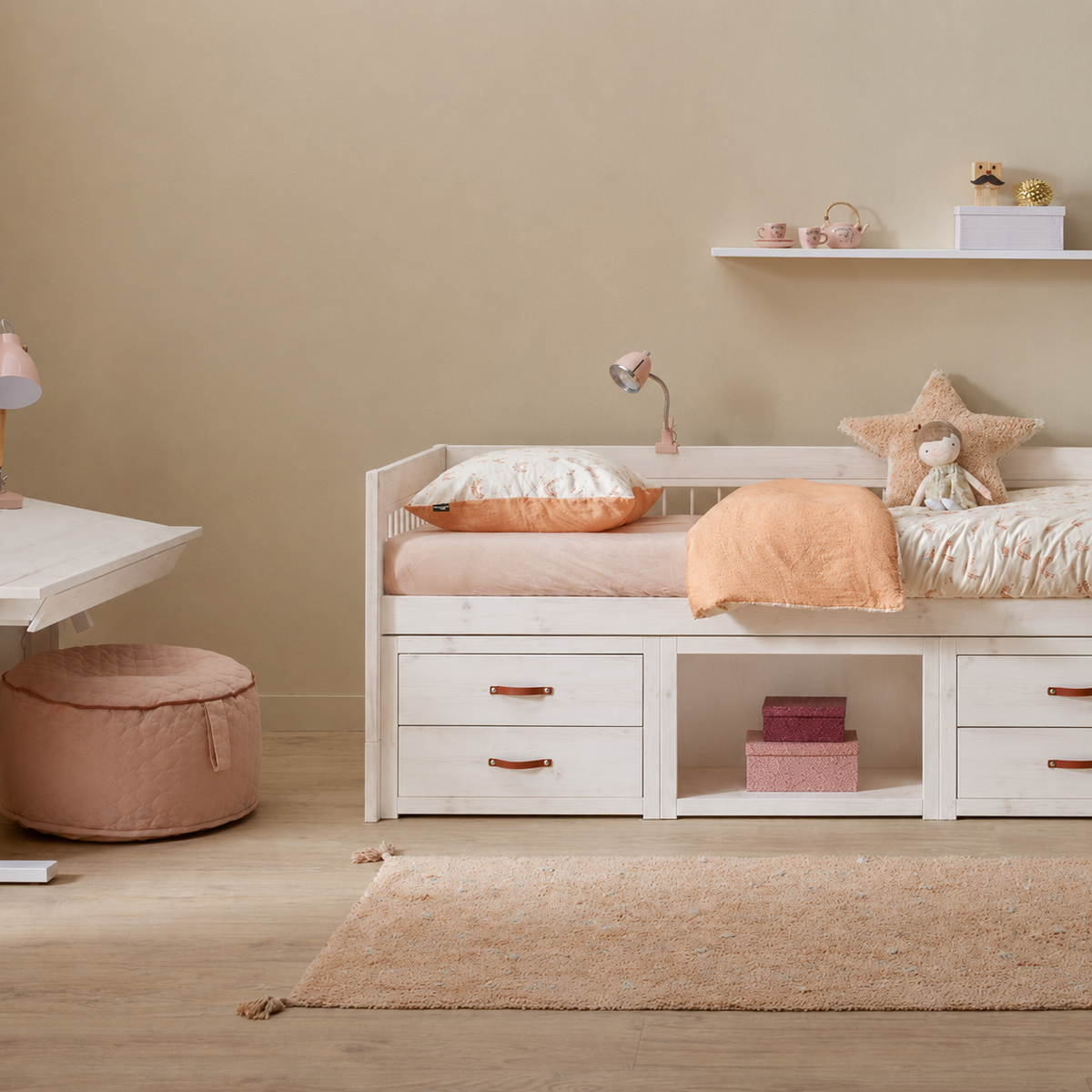 Lifetime Kidsrooms Whitewash bookcase