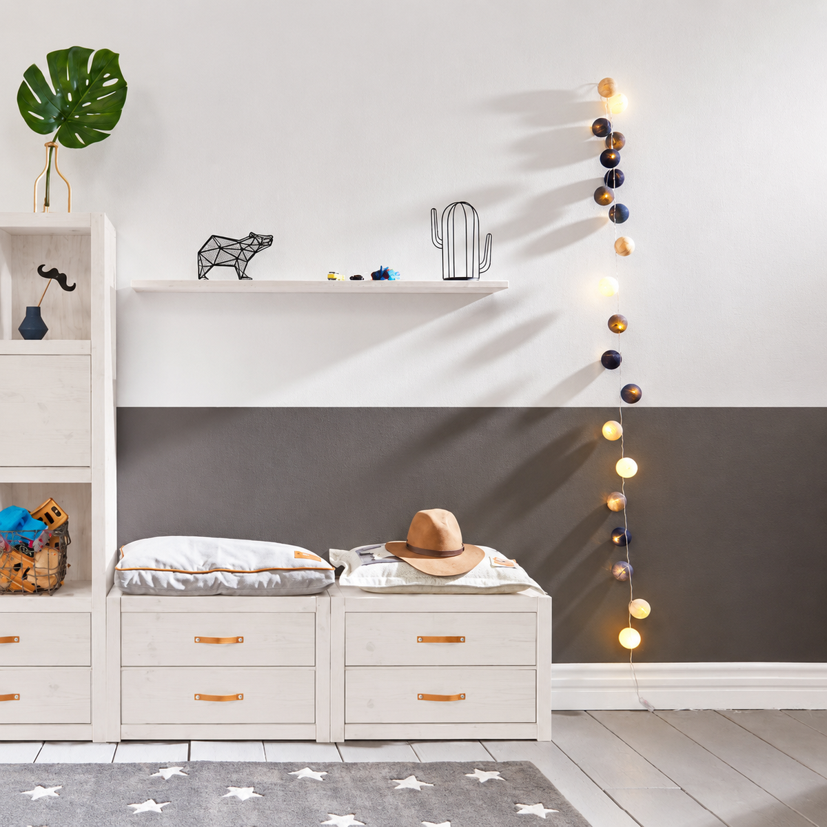 Lifetime Kidsrooms Whitewash bookcase