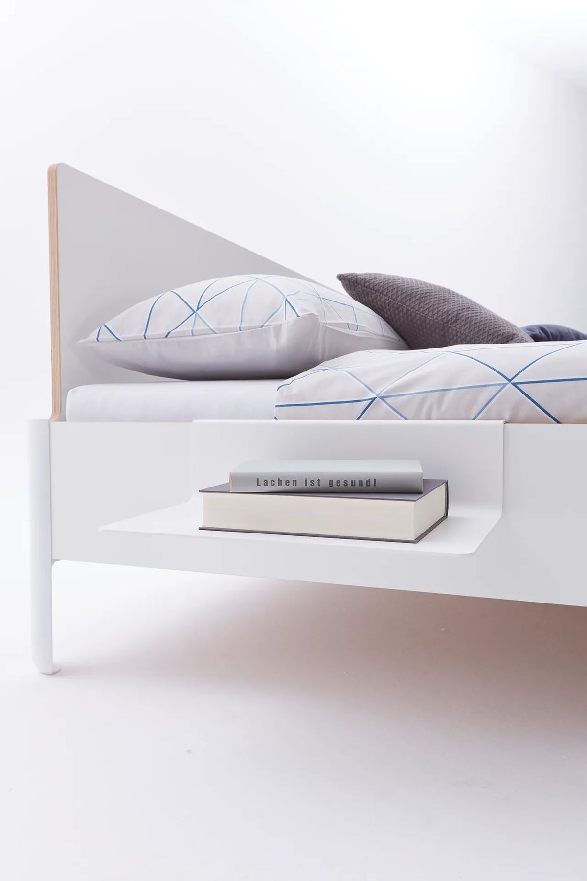 Müller Möbelwerkstätten NAIT Bett