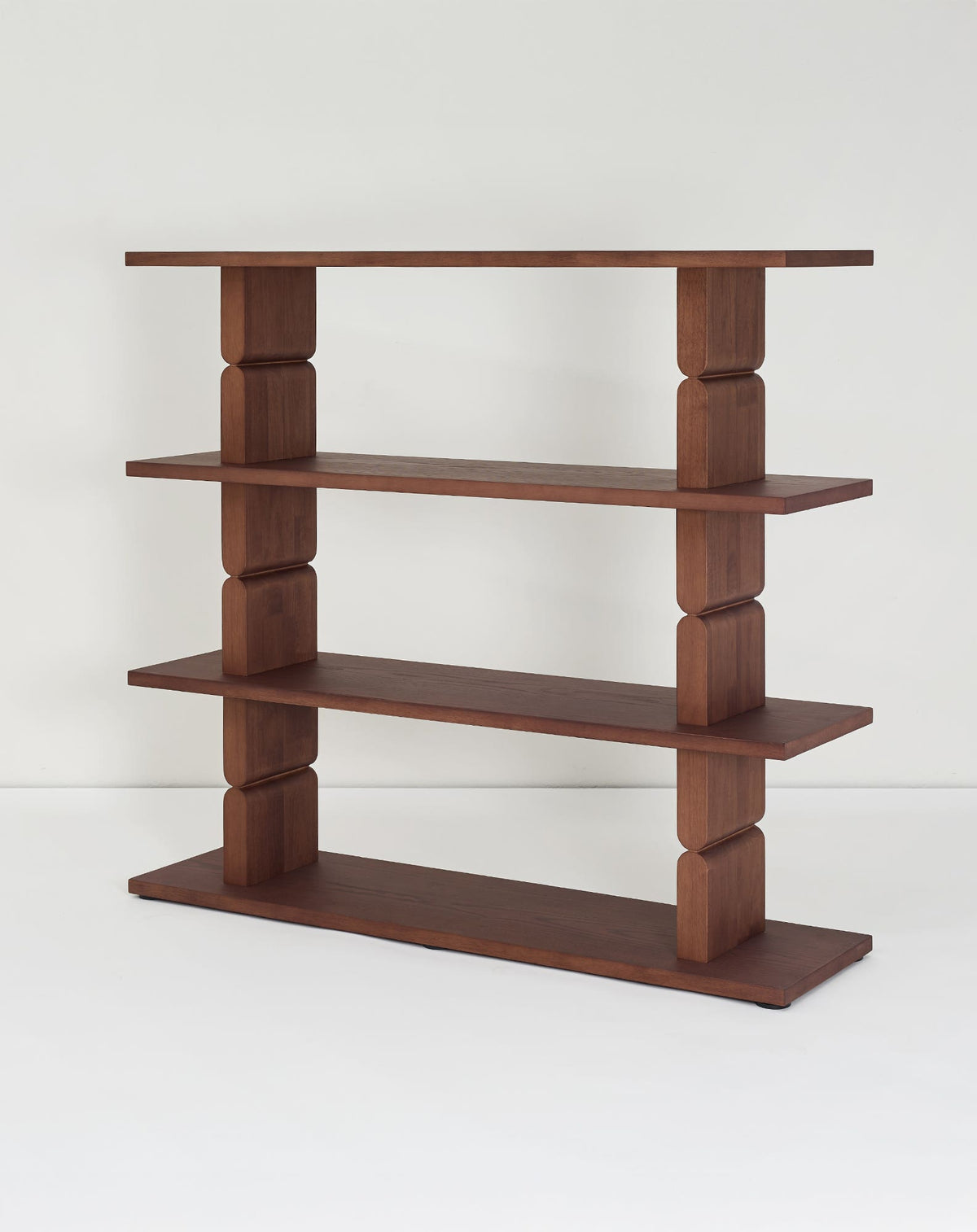 Nobodinoz Noon Bibliothèque en bois teinté