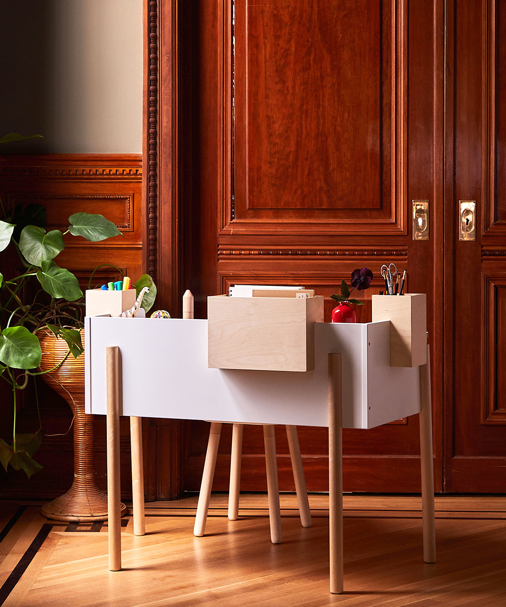 Oeuf NYC Brooklyn desk, white / birch