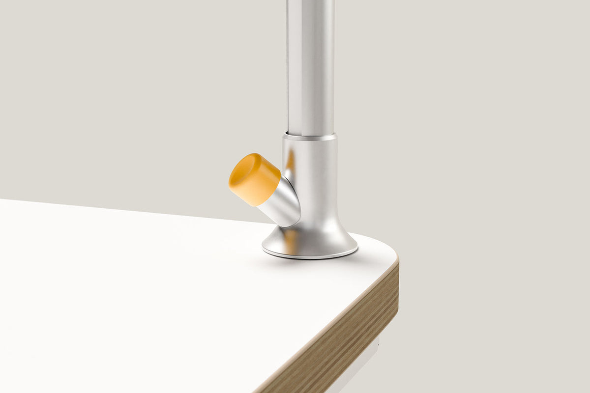 Poptop desk lamp